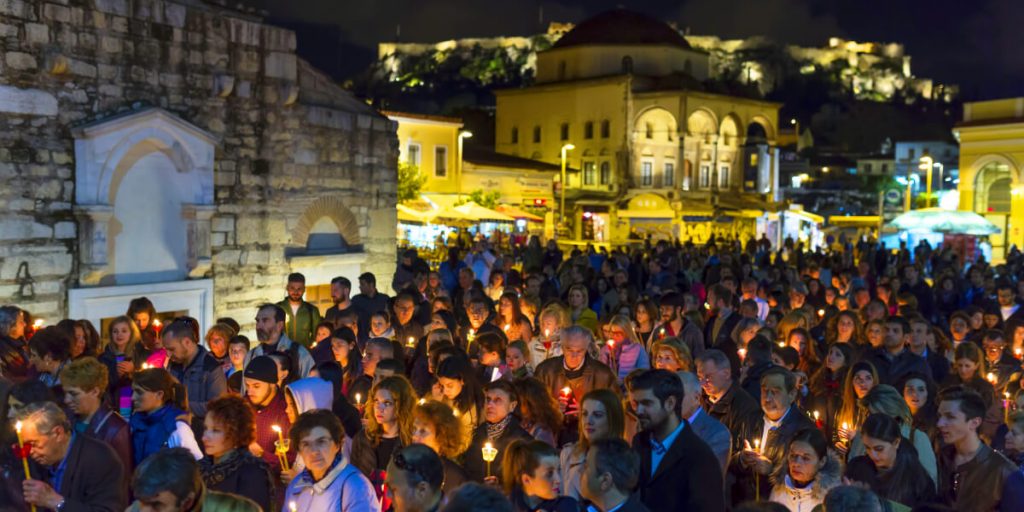 Greek-Easter-Athens-Monastiraki-Crowds-1024x512.jpg